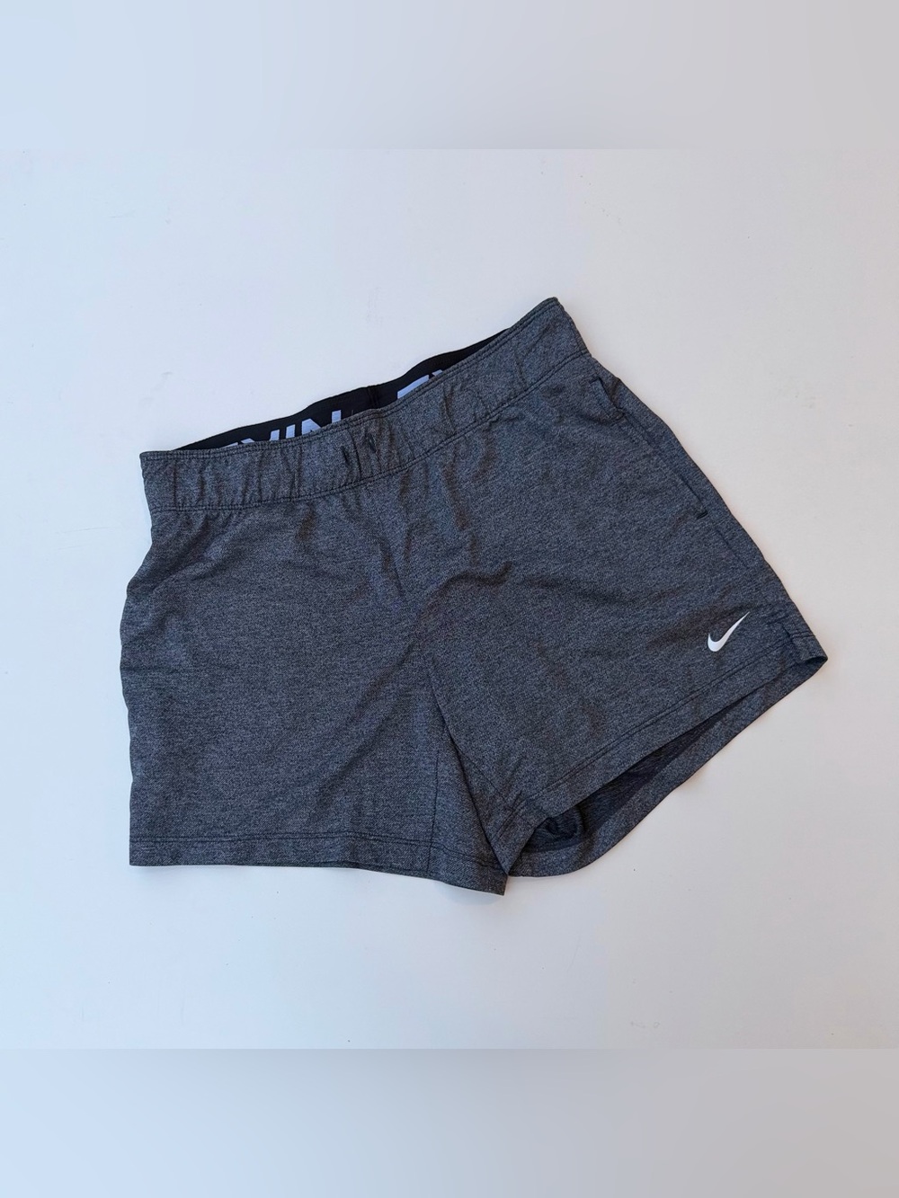 Nike Charcoal Gray Stretch Athletic Shorts Branded Waistband Pockets XS - Picture 9 of 10